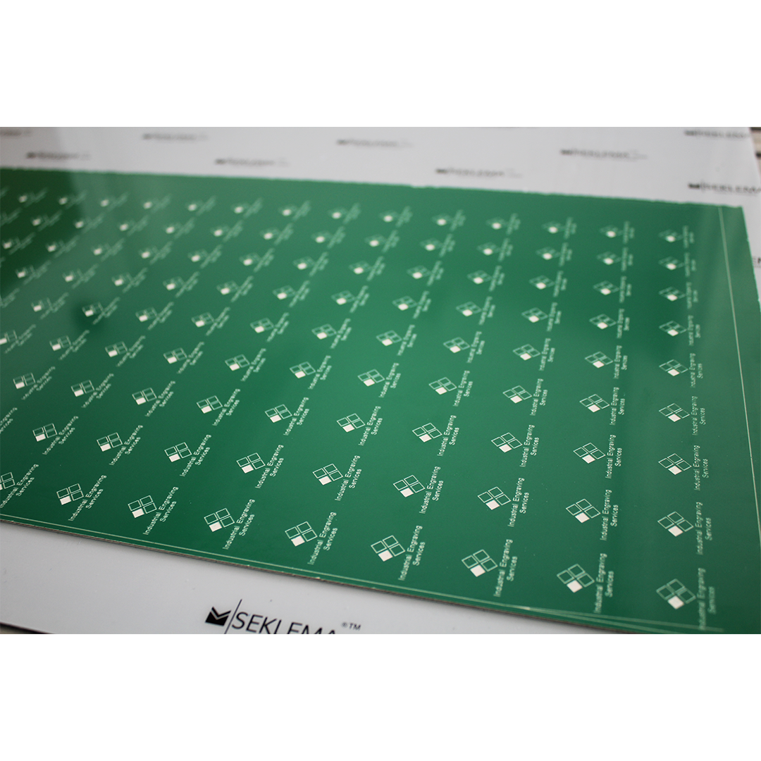 image of valve tags engraving on the IS8000